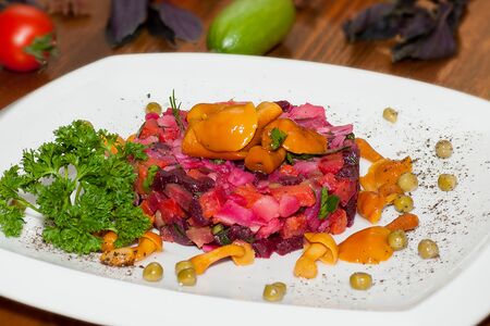 Винегрет с опятами