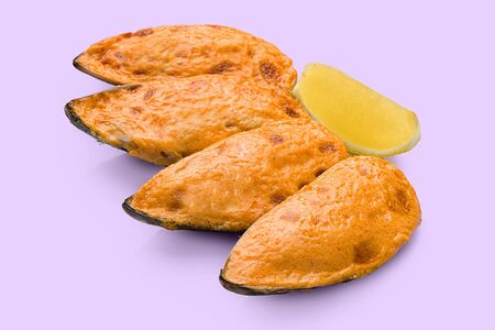 Мидии в спайси-соусе