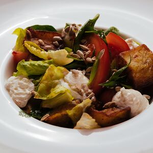 Салат с хрустящими баклажанами