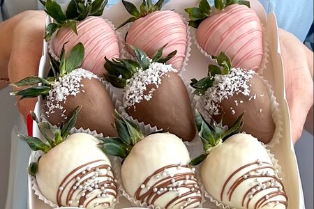 Клубника в шоколаде дизайн №1