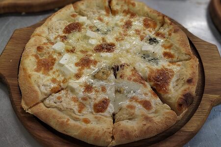 Пицца Четыре сыра