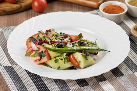 Салат Овощной по-грузински