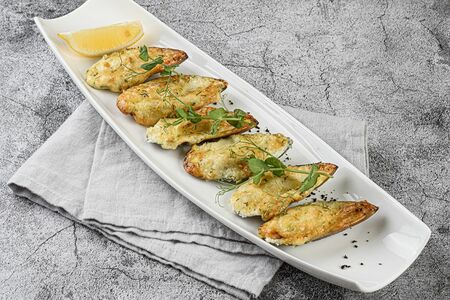 Мидии запеченные с сыром