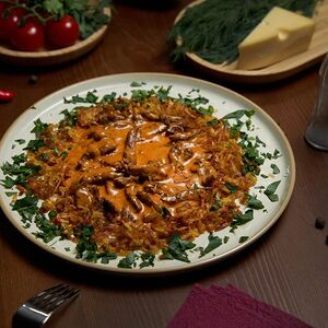 Бефстроганов с картофельным пюре и грибами