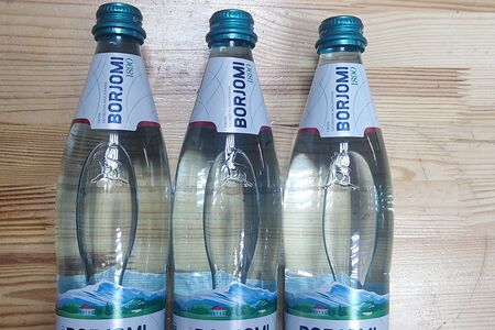Вода газированная Borjomi