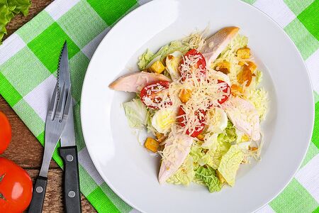 Цезарь с курицей