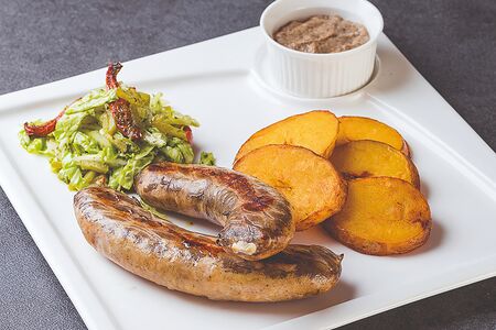 Колбаски куриные с моцареллой