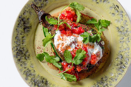 Баклажан со Страчателлой и томатами