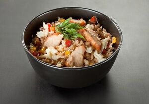 Wok с цыпленком в соусе терияки