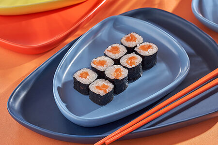 Ролл с лососем