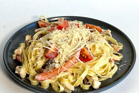 Паста с куриной грудкой