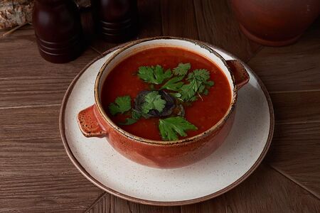 Харчо с аджикой на говяжьей грудинке