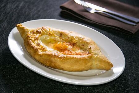 Хачапури по-аджарски