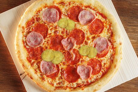 Пепперони с беконом пикантная