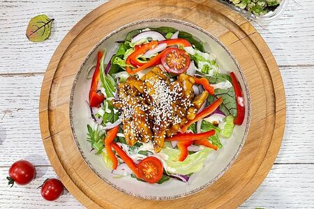 Азиатский салат с курицей
