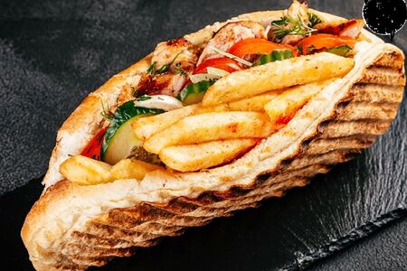 Шаурмиссия в ржаной булочке