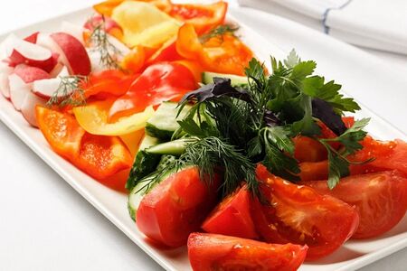 Ассорти свежих овощей