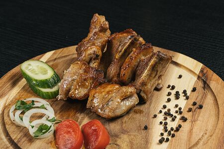 Свиные ребра на углях