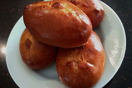 Пирожок с капустой