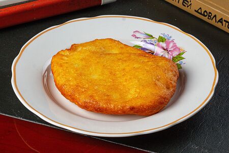 Беляш с бараниной