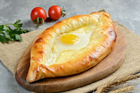 Хачапури по-аджарски