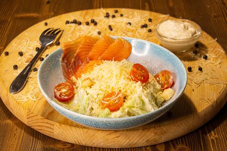 Цезарь с лососем