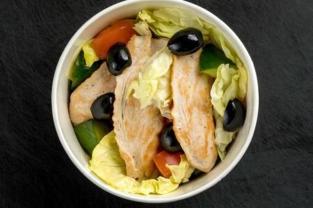 Салат с куриным филе