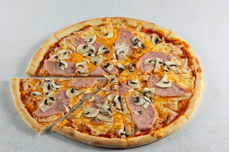 Ветчина и грибы