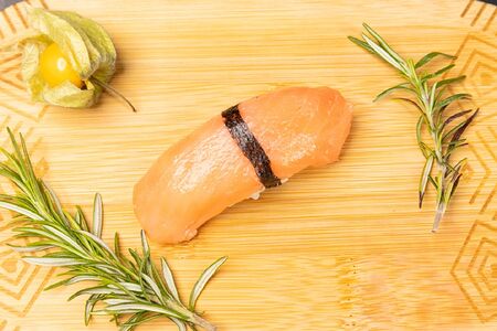 Суши Лосось