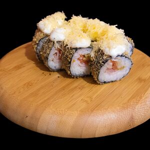 Горячий ролл Цезарь с беконом