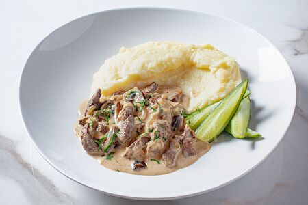 Бефстроганов