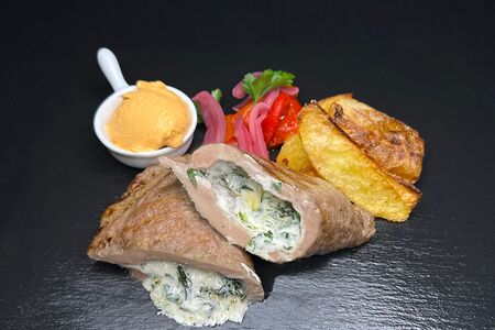 Фаршированная плескавица