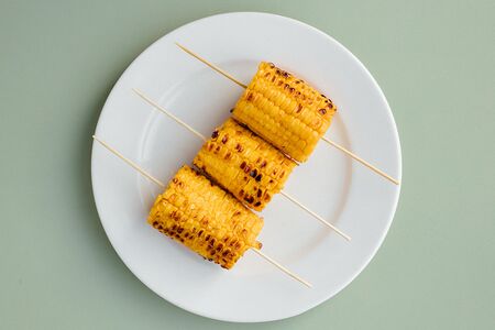 Кукуруза на мангале