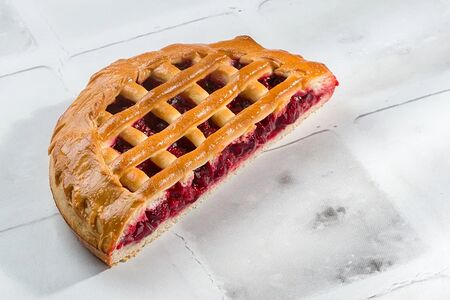 С вишней и малиной