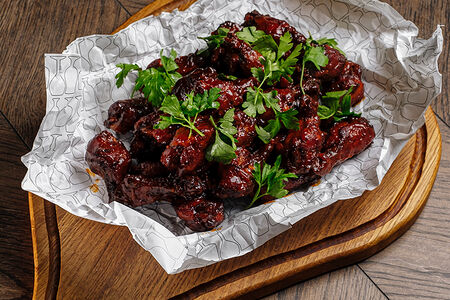 Корзина куриных крыльев