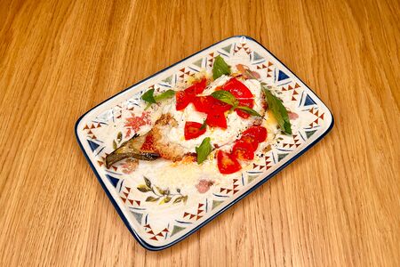 Запеченный баклажан со страчателлой