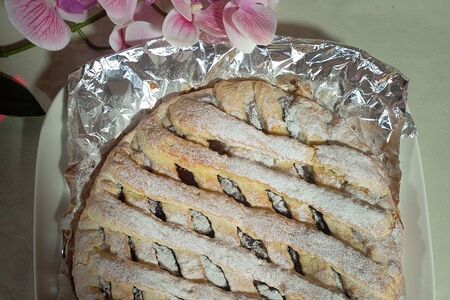 Пироги с малиной и ассорти