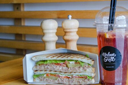 Сэндвич с ветчиной и сыром