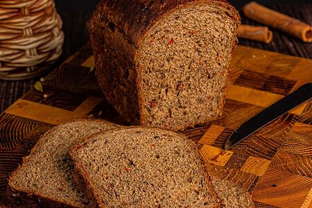 Хлеб Боярский на закваске и заварке с семечками и морковкой