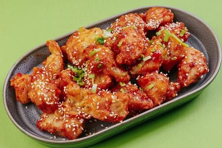 Хангуг Чикен в сладко-остром соусе