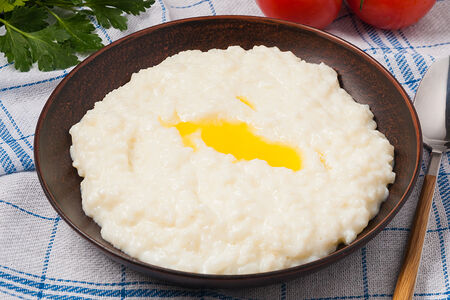 Каша рисовая на молоке с маслом