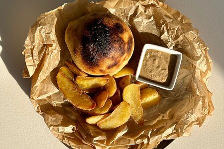 Закрытый бургер с говядиной