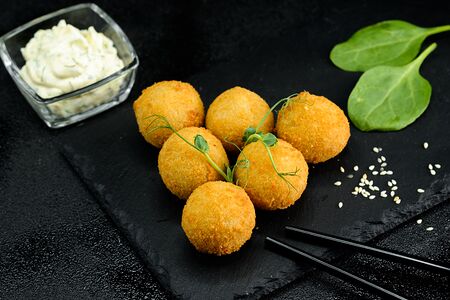 Сырные шарики