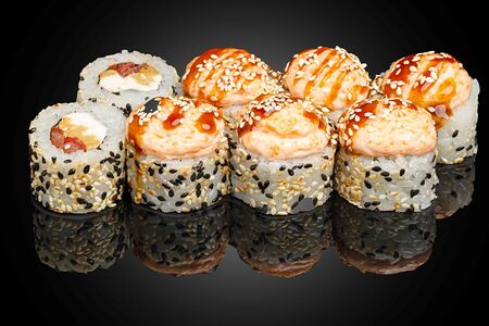 Запеченный ролл с тамаго