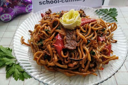 Жареный лагман