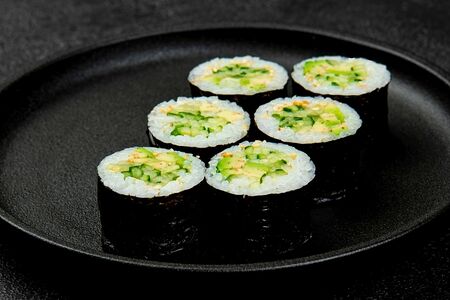 Каппа маки Роял с авокадо