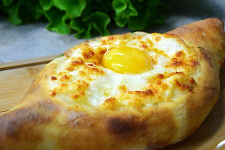 Хачапури по-аджарски