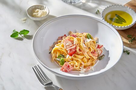 Тальятелле с камчатским крабом