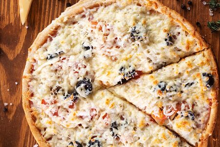 Пицца с ветчиной