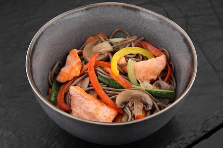 Гречневая лапша с лососем